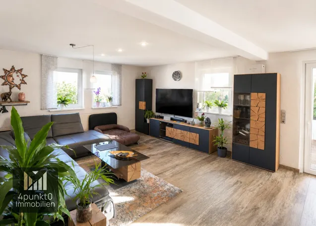 Panoramahaus Immobilie Treuchtlingen Wohnzimmer