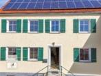 Haupthaus Eingang1 - Charaktervolles Bauernhaus mit Nebenhaus, großer Scheune & Garten – nahe Hahnenkammsee