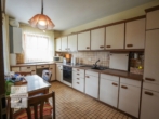Küche - Helle Wohnung mit 2 Balkonen und TG – ruhige Premiumlage im 1. OG