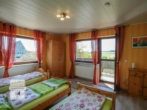 26 - ZFH in Seenähe mit ELW, Nebengebäuden und Weidefläche